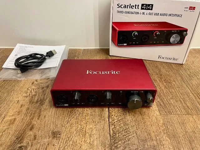 Focusrite Scarlett 4i4 (3ª geração) Interface de áudio MIDI USB C - Foto 2