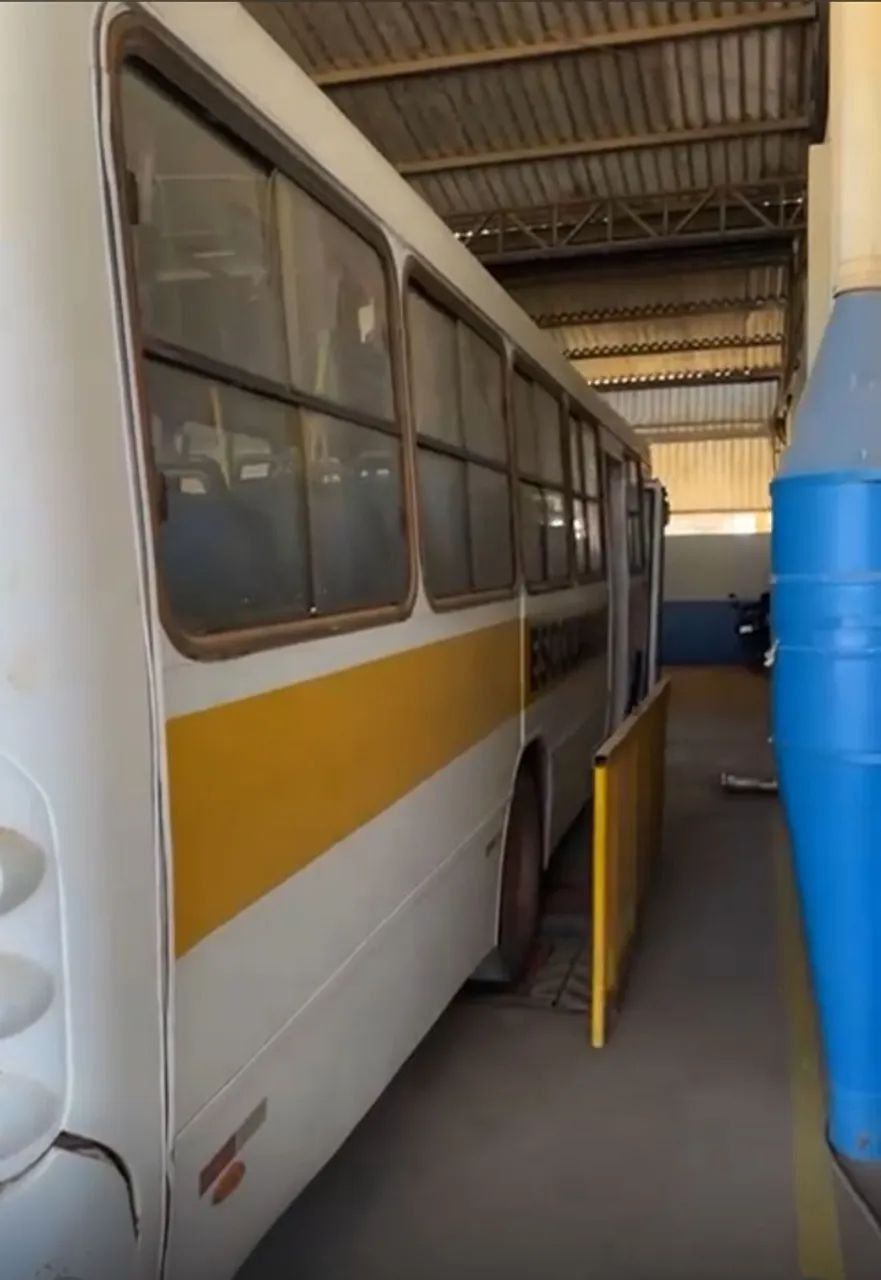 Ônibus Urbano MBENZ 1418 - 2010/2010 Mercedes OD - Foto 3