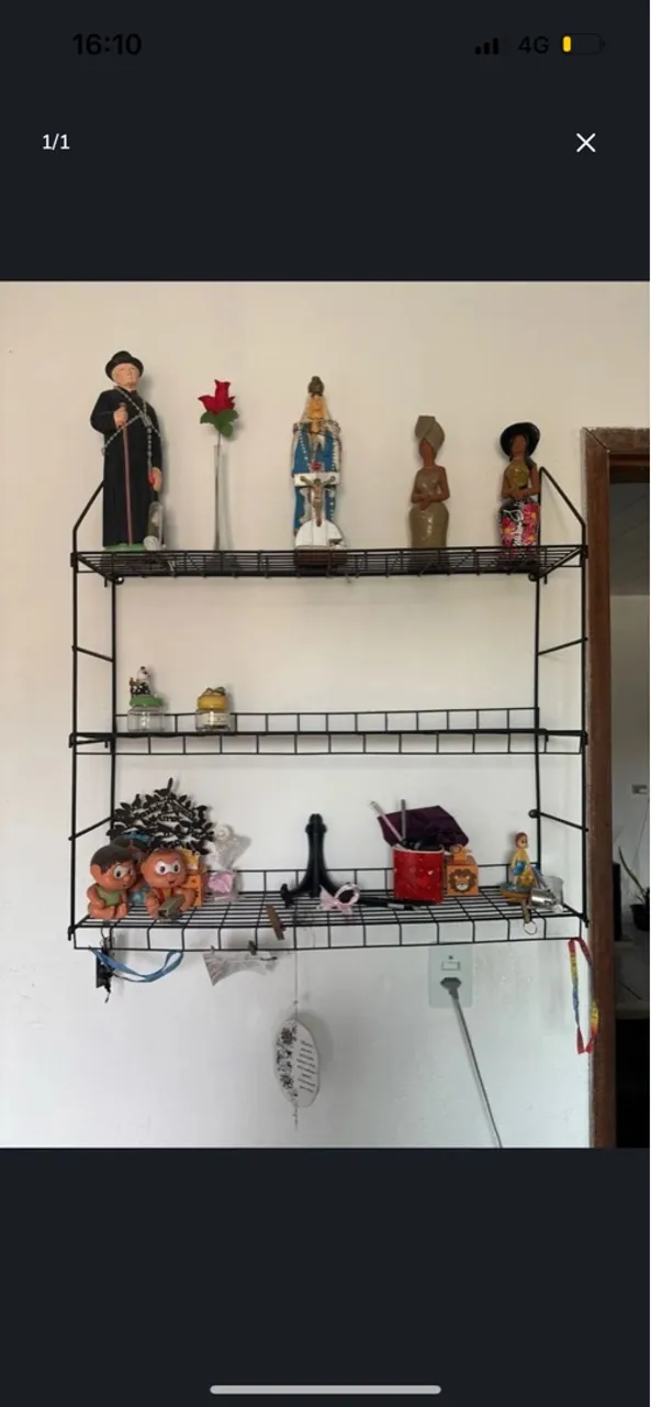 Vendo estante preta de ferro