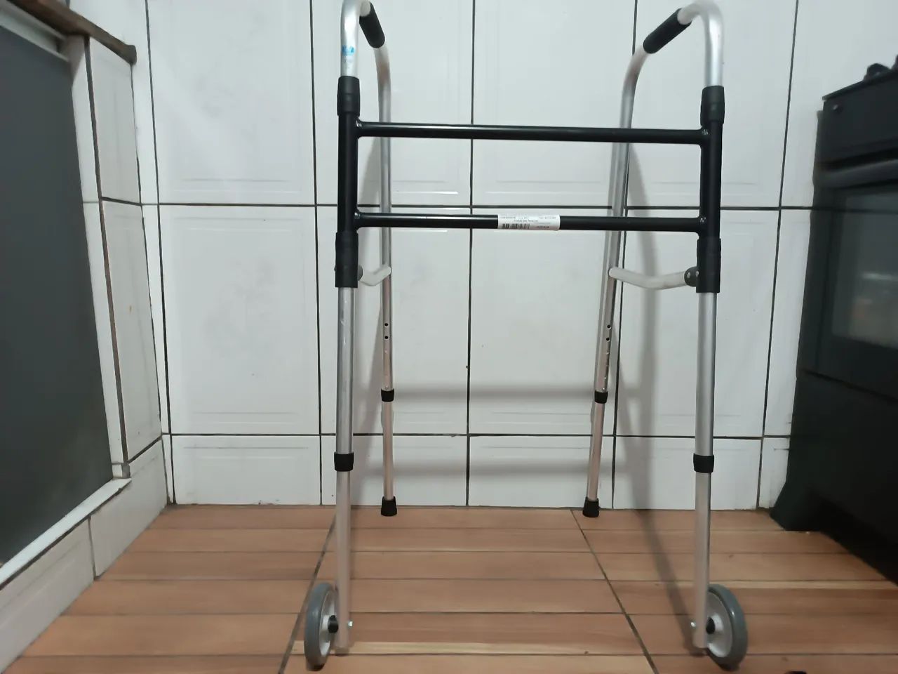 Andador de alumínio portátil  - Foto 3