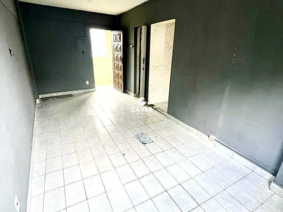 Sala Living à venda no Parque Prainha em São Vicente.