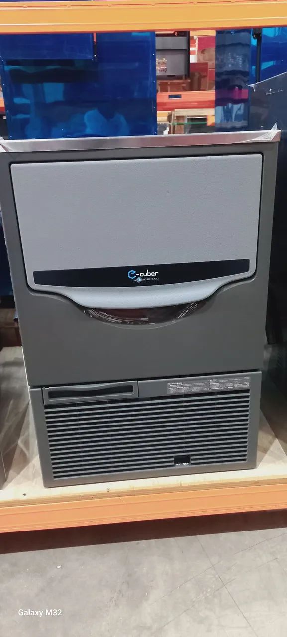 Máquina de Gelo E-Cuber Hoshizaki