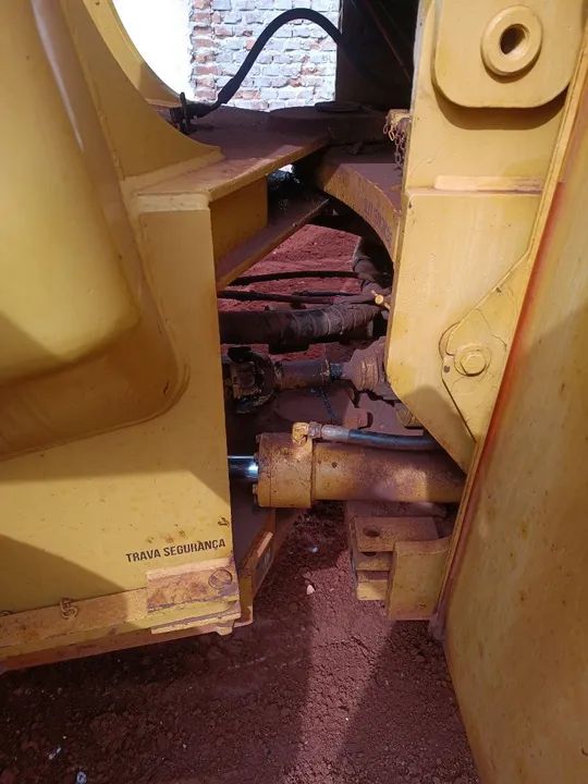 Trator Pá Carregadeira Michigan 55C - Foto 5