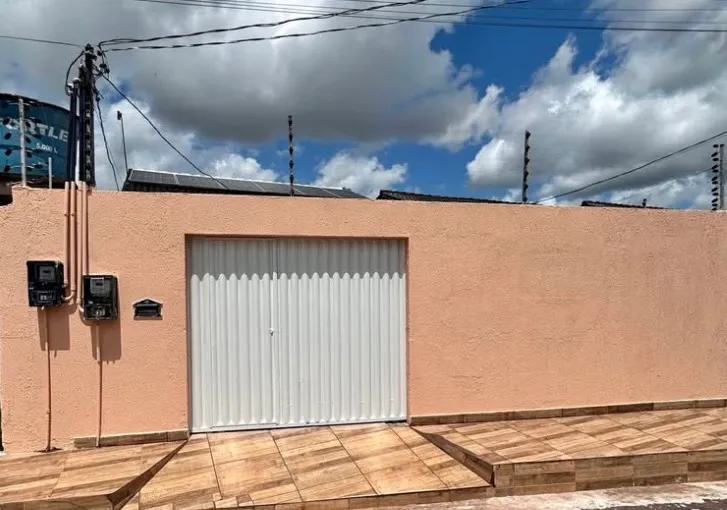 Casa no jardim turu 