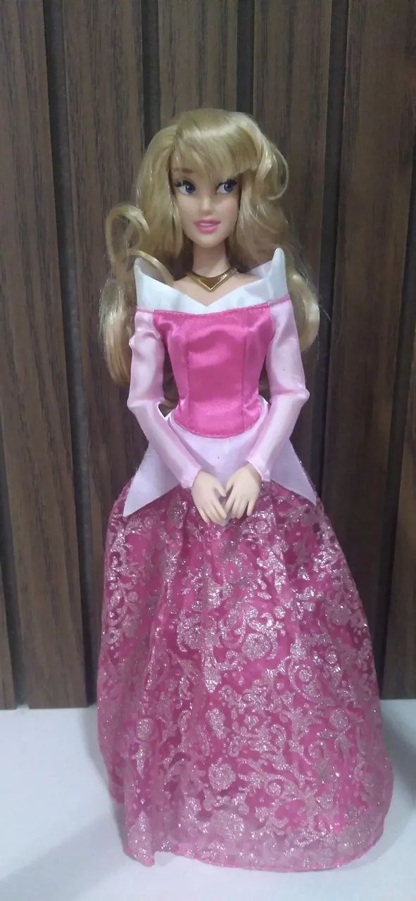 Boneca Aurora Bela Adormecida