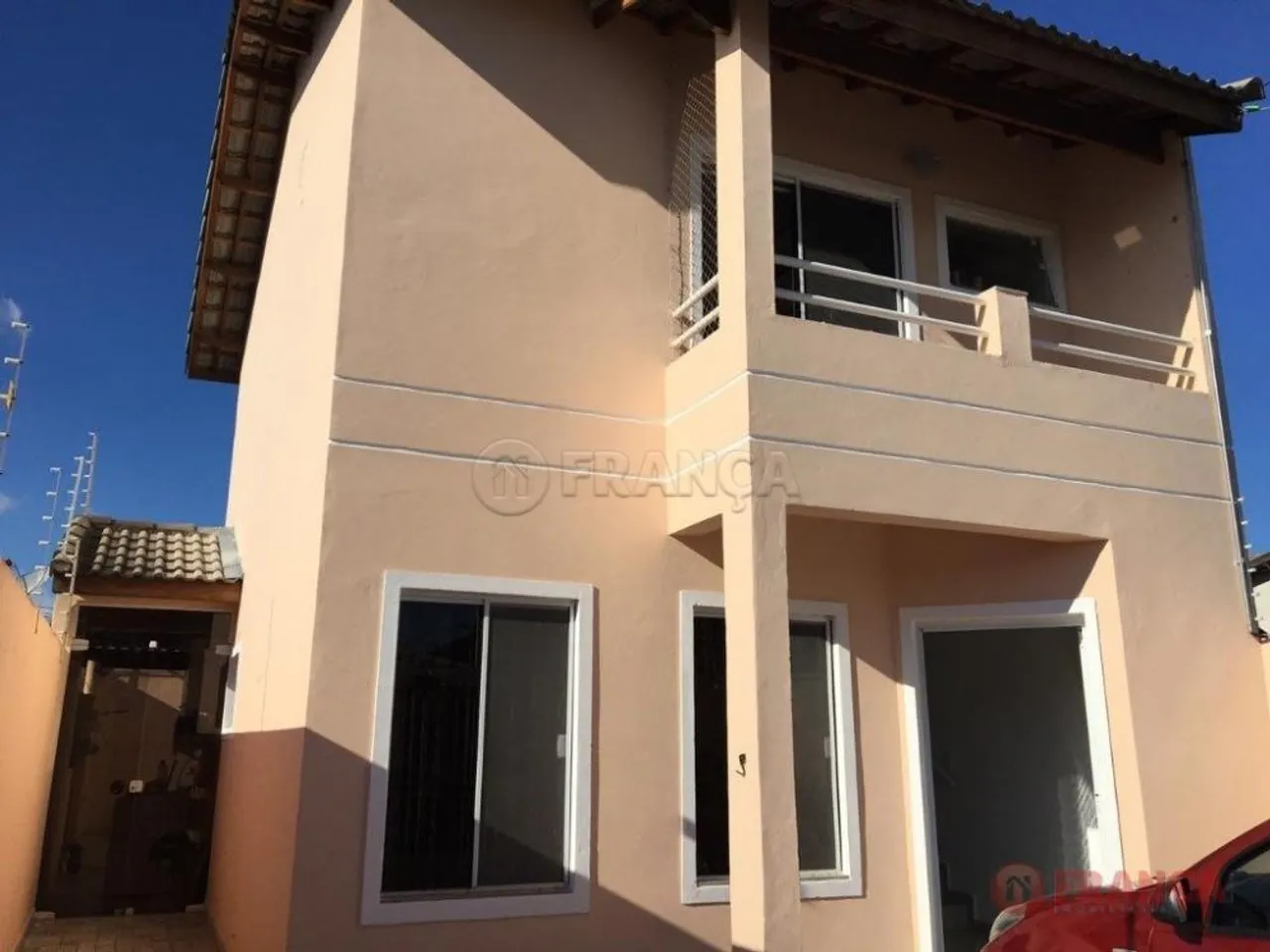CASA 2 DORMITÓRIOS SENDO 2 SUÍTES - VILLA BRANCA - JACAREÍ