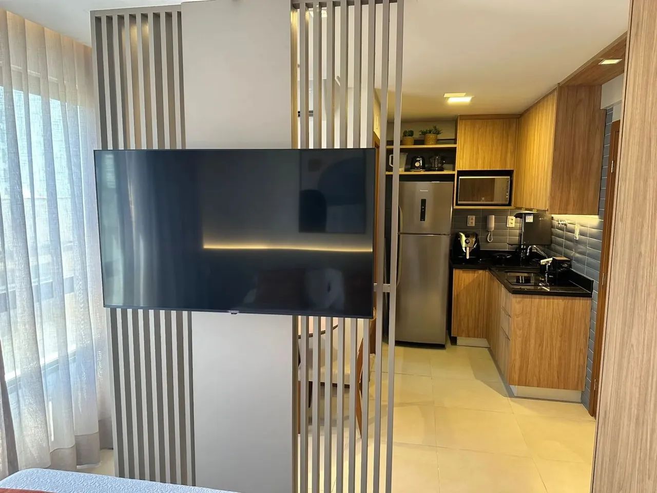 STUDIO MOBILIADO/ FINO ACABAMENTO NA BARRA