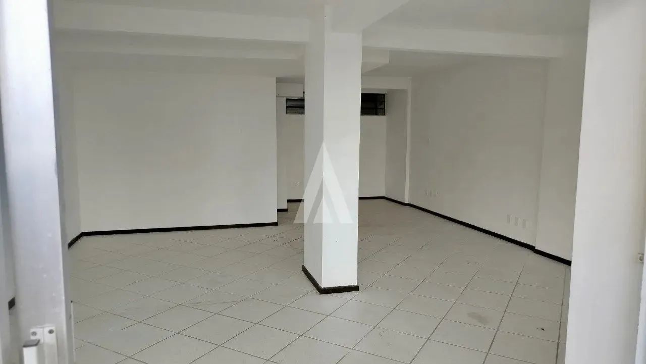 Sala Comercial à venda no bairro América em JOINVILLE, por R$ 270.000.00. - Foto 2