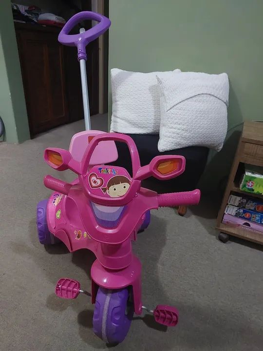 Motoca infantil rosa - Foto 2