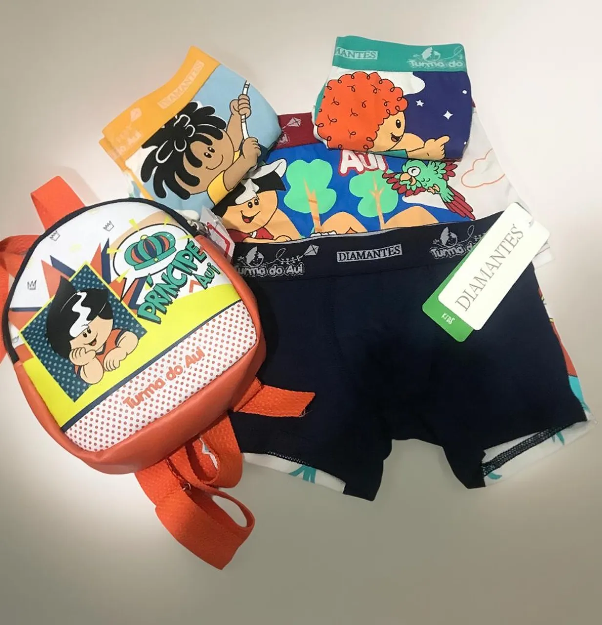 Kit cuecas infantis Diamantes + mochila
