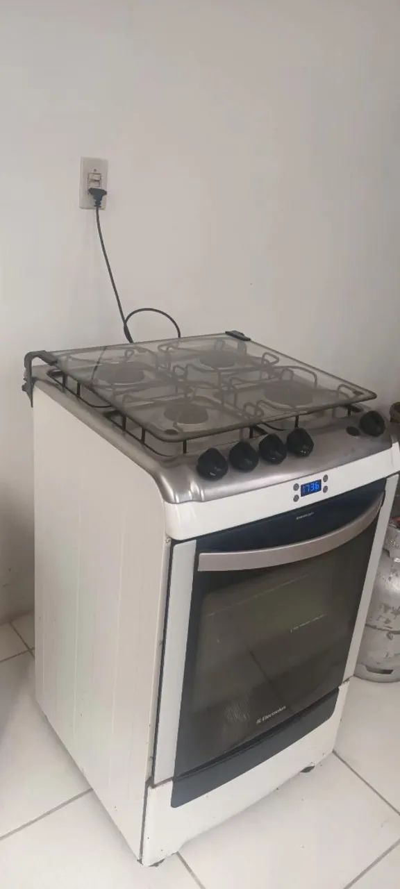 Fogão Electrolux 4 Bocas Temporizador Digital  - Foto 2
