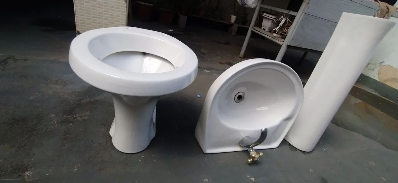 Conjunto de Vasos Sanitários