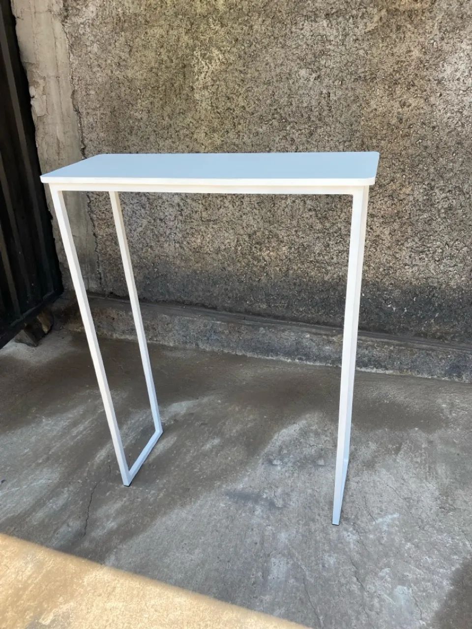 Mesa, aparador Minimalista Branca