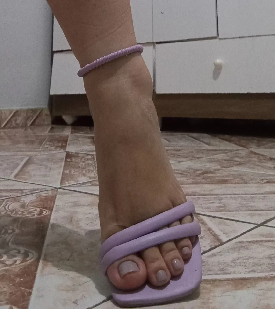 Sandália Lilás - Salto baixo