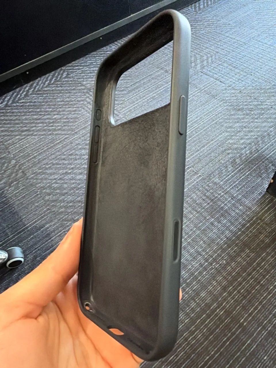 Capa iPhone 18 pro max SILICONE E TRANSPARENTE  - Foto 2