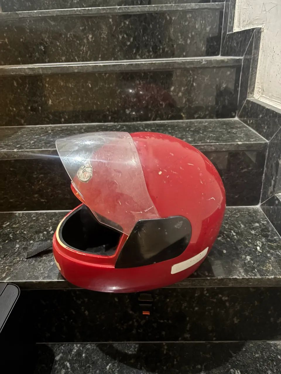 CAPACETE VERMELHO - Foto 2