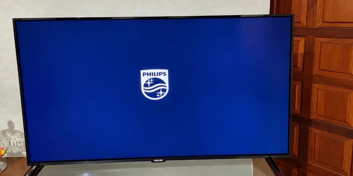 SMART TV PHILIPS 50? 4K  - Foto 2