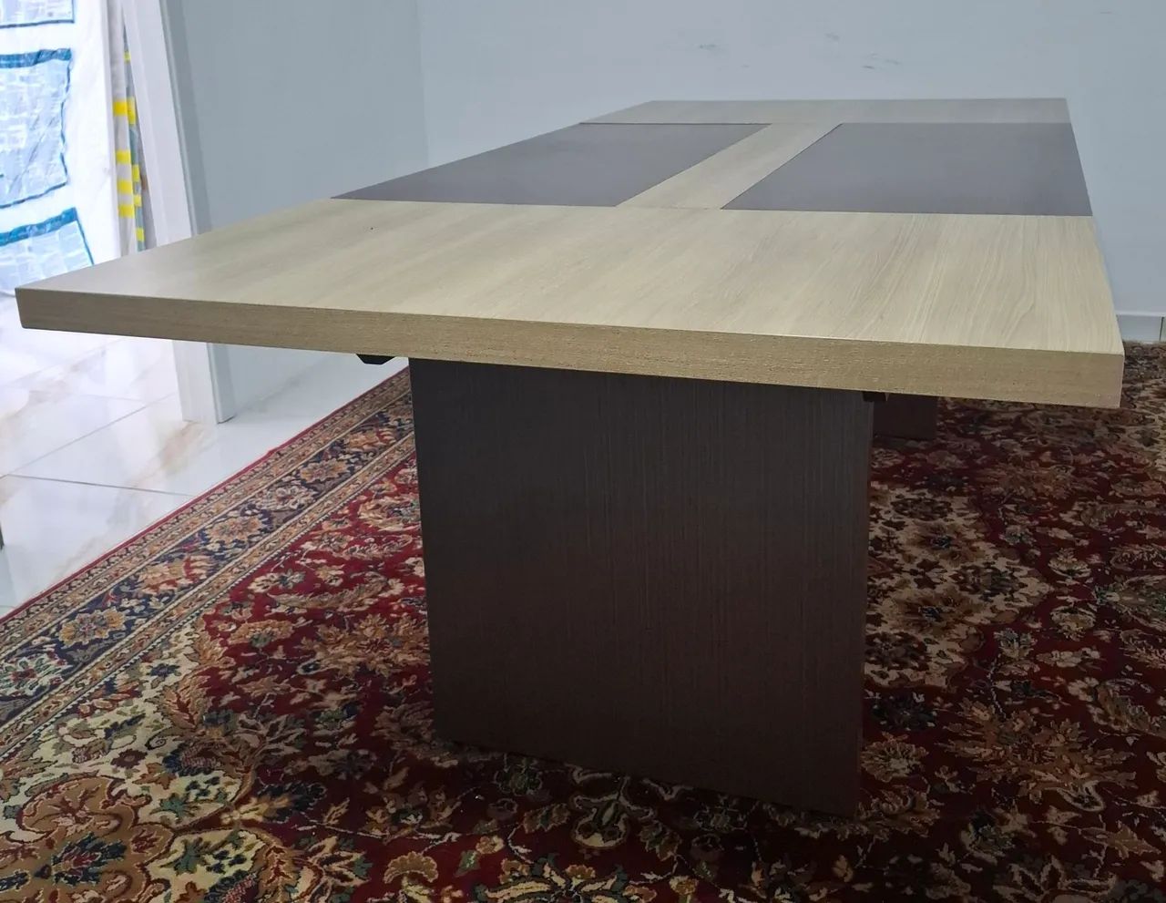 Mesa de Reuniões Elegante e Sofisticada - Foto 4