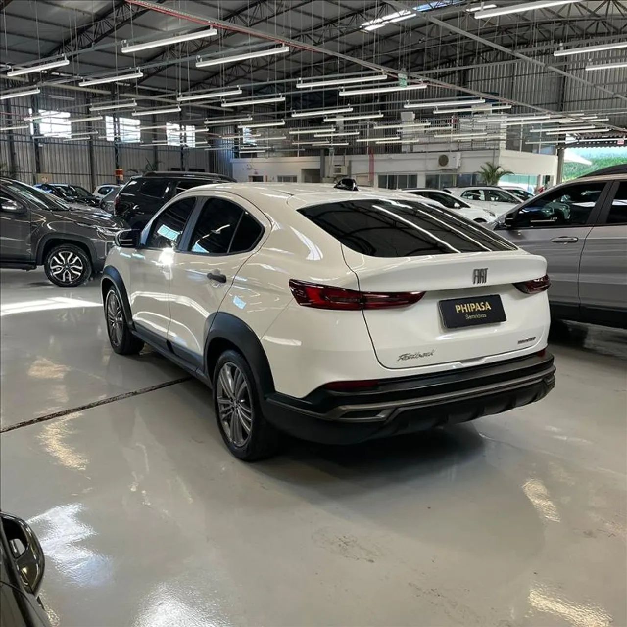 Fiat Fastback 1.0 200 Turbo Flex AUT 2026 - Foto 4