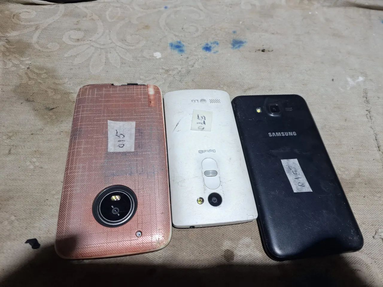 3 aparelho de celular nao sei se funciona  - Foto 3