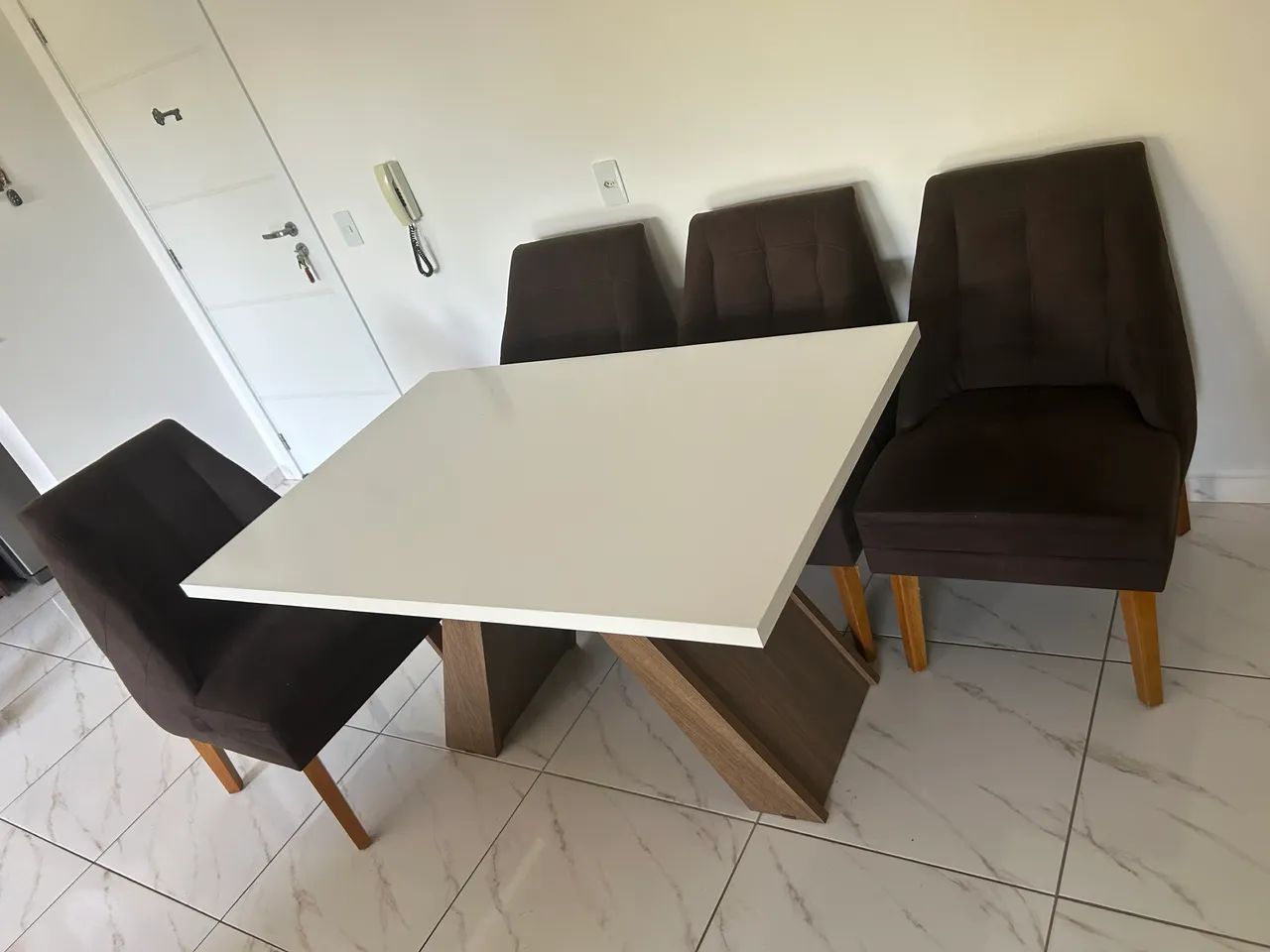 Mesa de jantar com 4 cadeiras - Foto 3