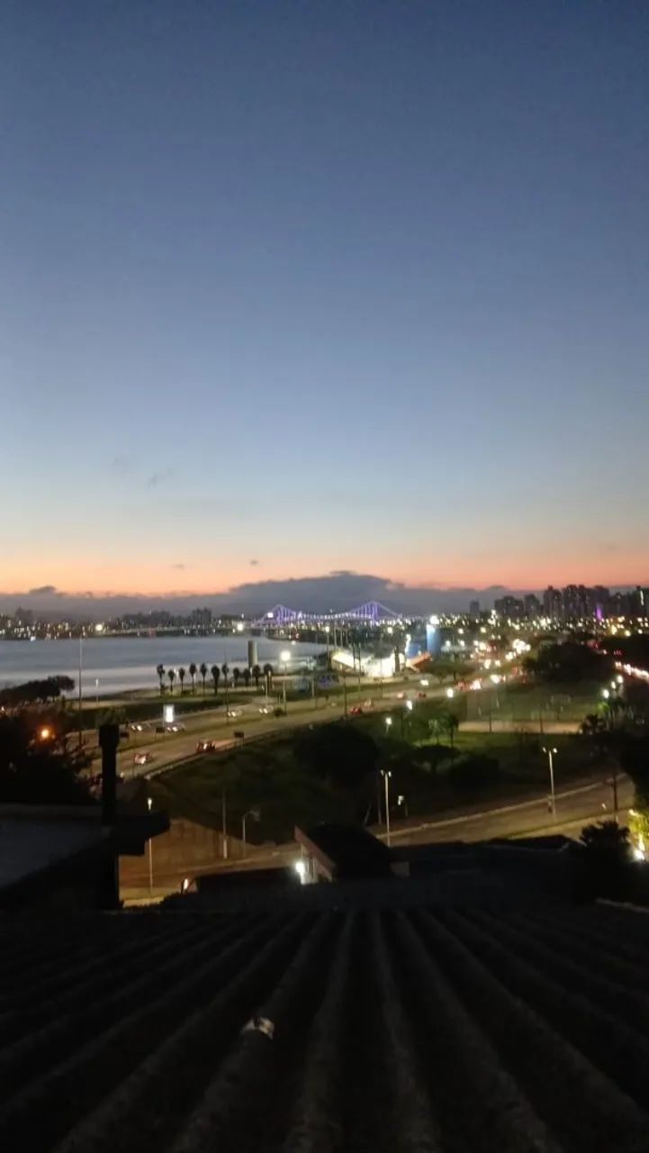 alugo kitinete a 15 minutos do centro de Florianópolis à pé 