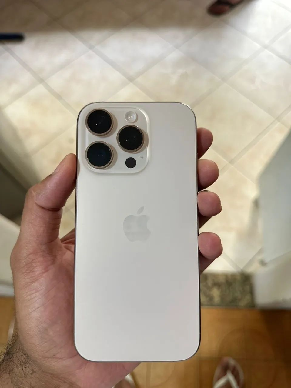 iPhone 16 pro - Foto 5