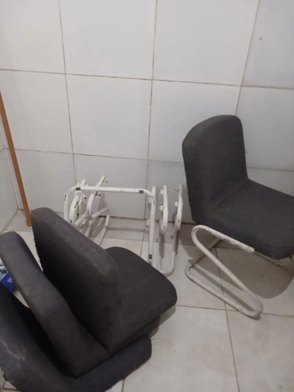 VENDO CADEIRAS ESTOFADAS