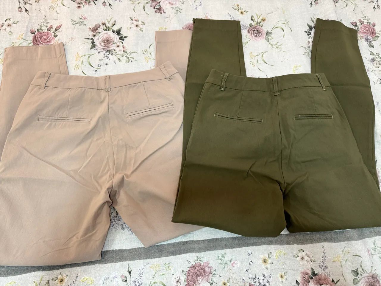 Kit shorts jeans e duas calças Hering  - Foto 2