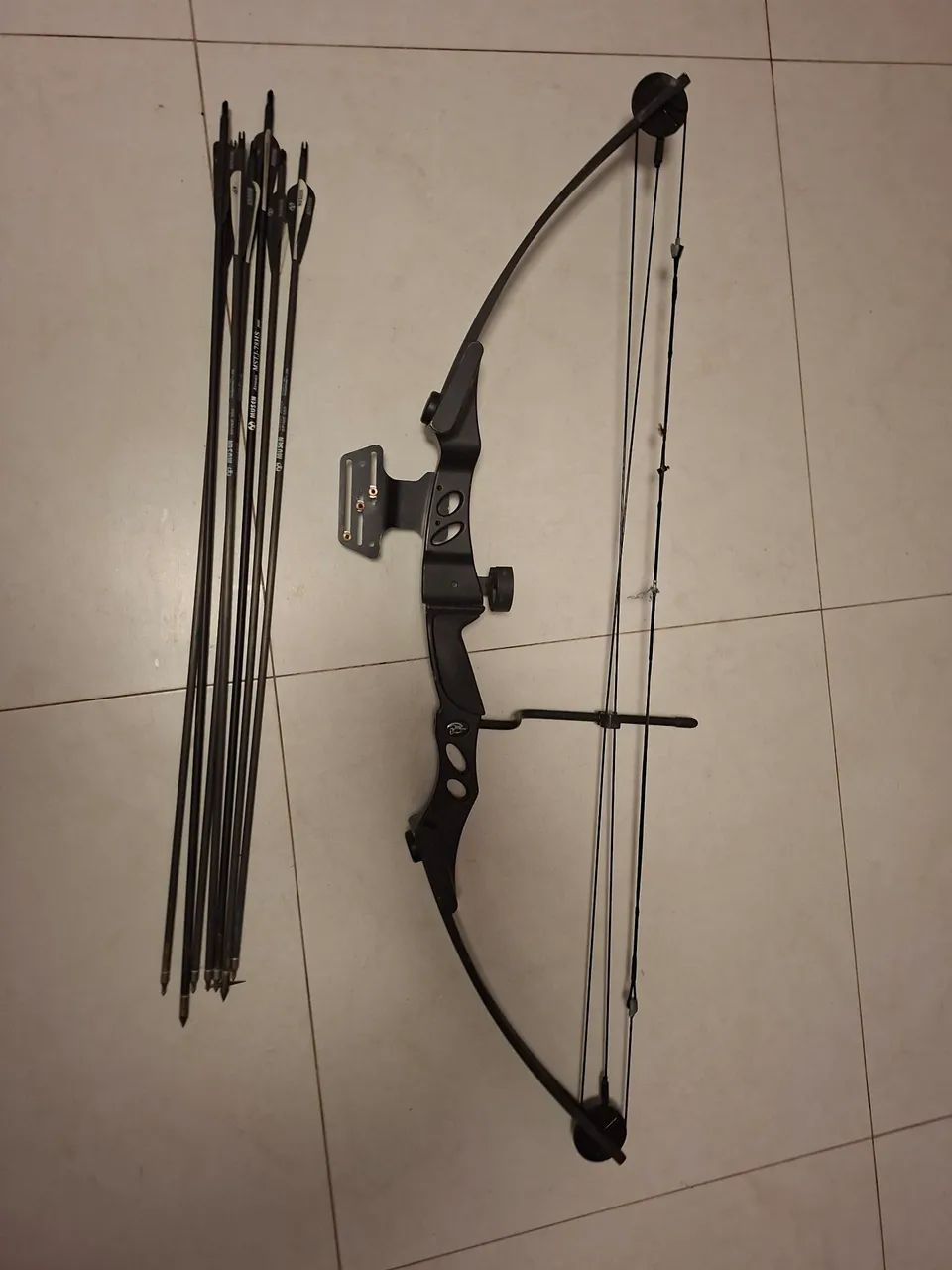 Arco e flecha composto 55 lbs Man Kung - Foto 4