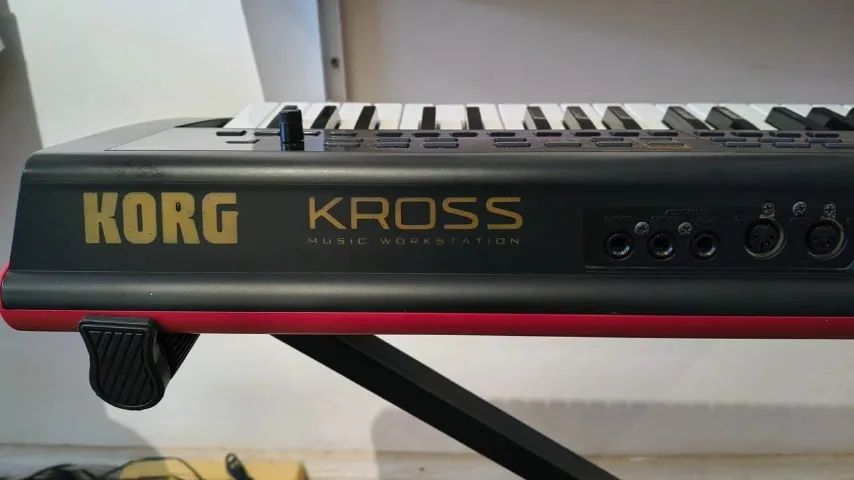 Teclado Korg Kross 61  - Foto 2