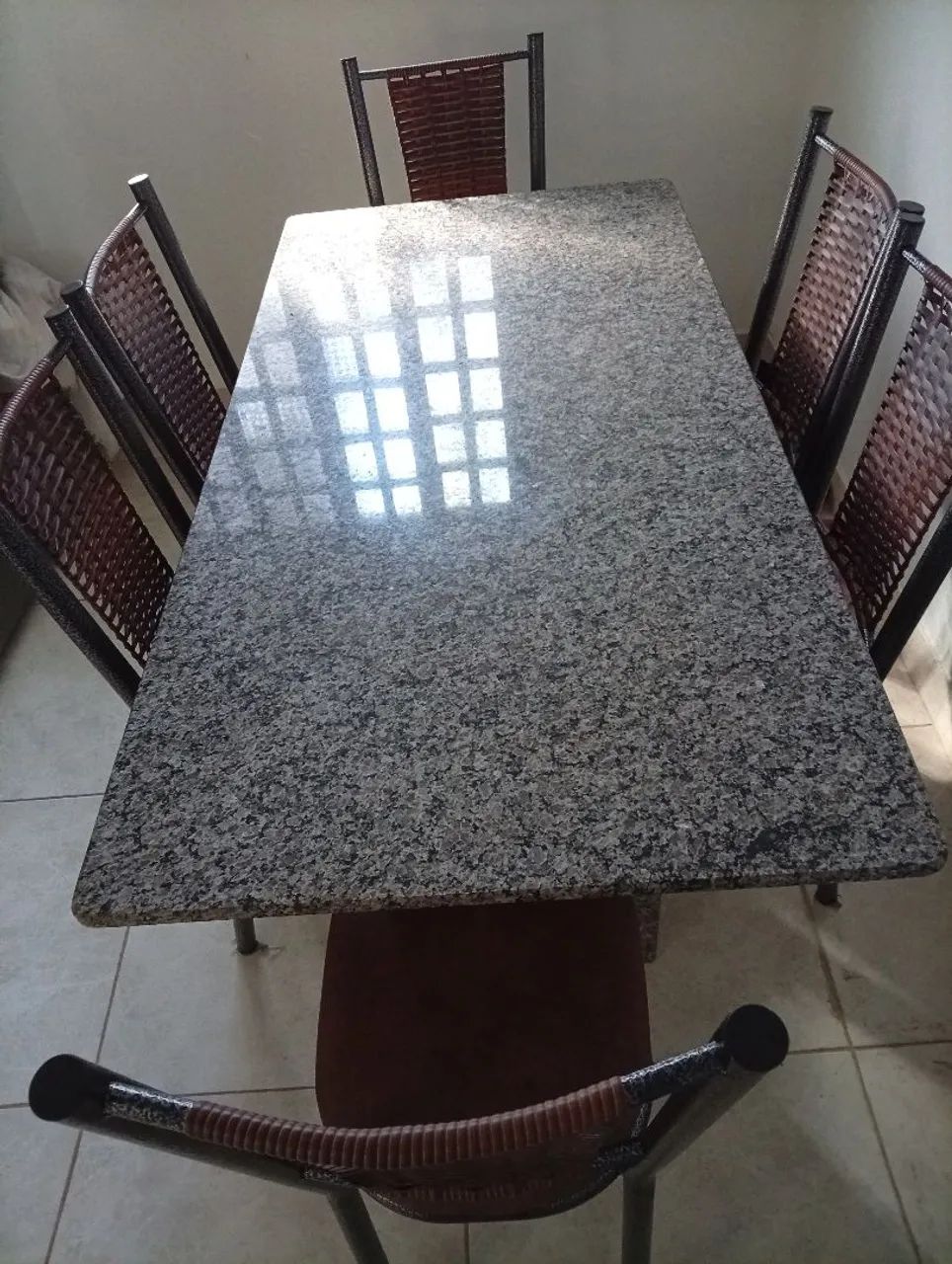 jogo de mesa com 6 cadeiras  - Foto 4