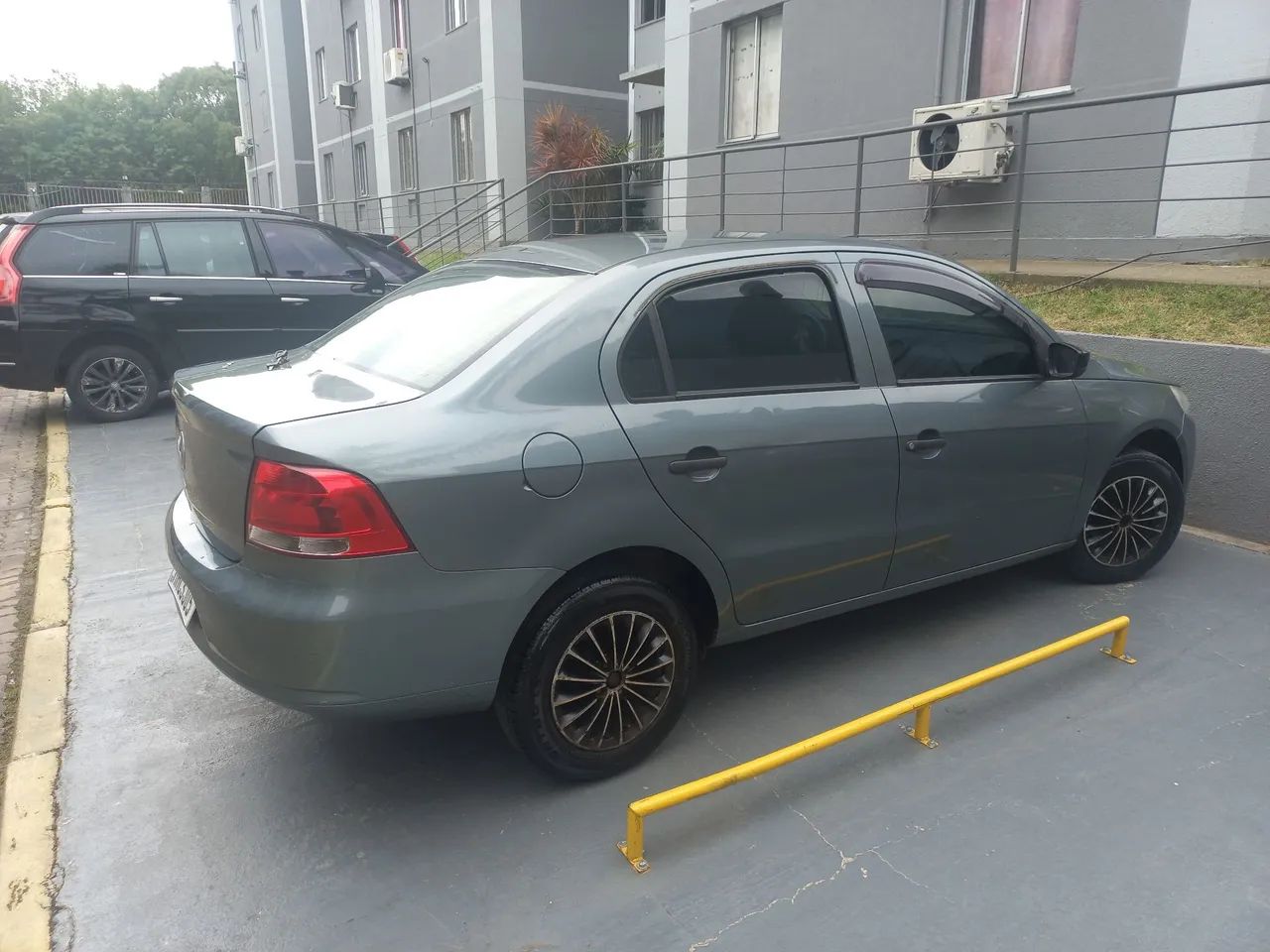 Volkswagen Voyage VOYAGE 1.0/1.0 City Mi Total Flex 8V 4p 2010