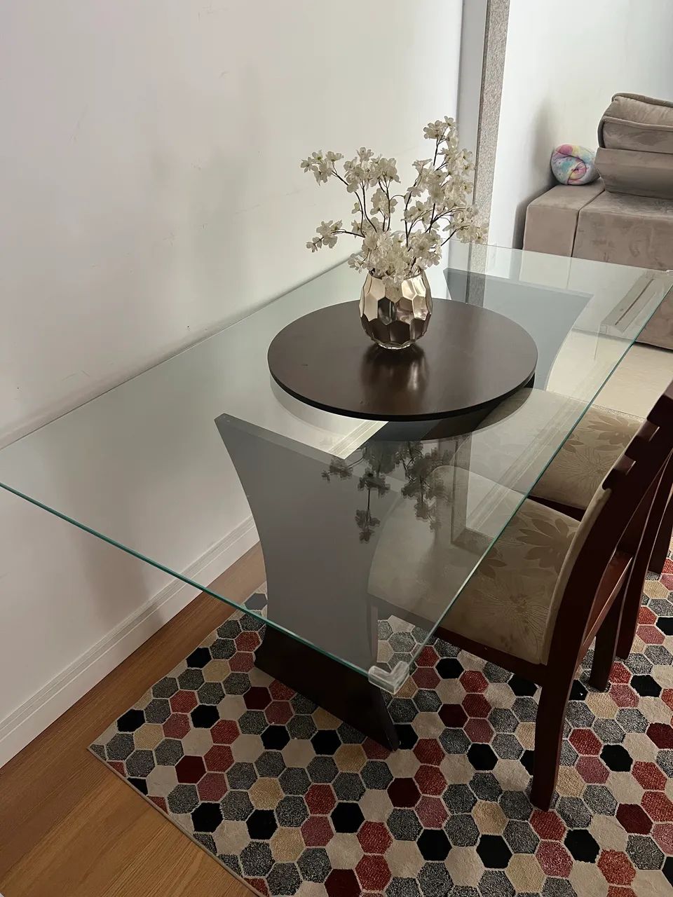 Mesa de vidro com 2 cadeiras 