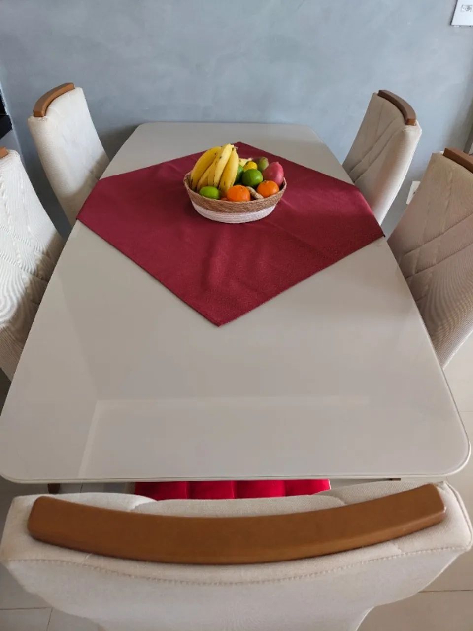 Mesa de Jantar (vidro e madeira)