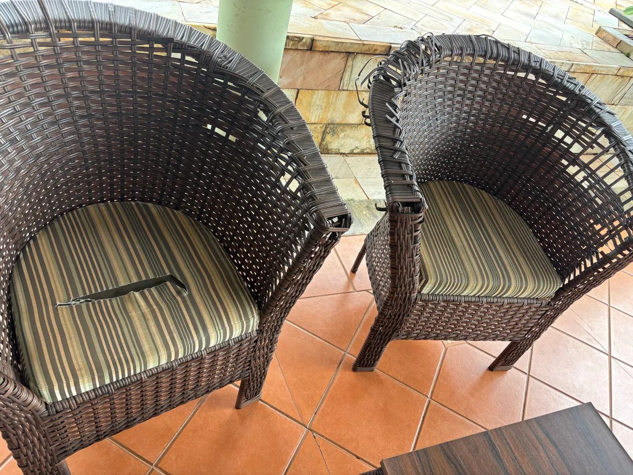 Jogo de mesa com poltrona - Foto 4