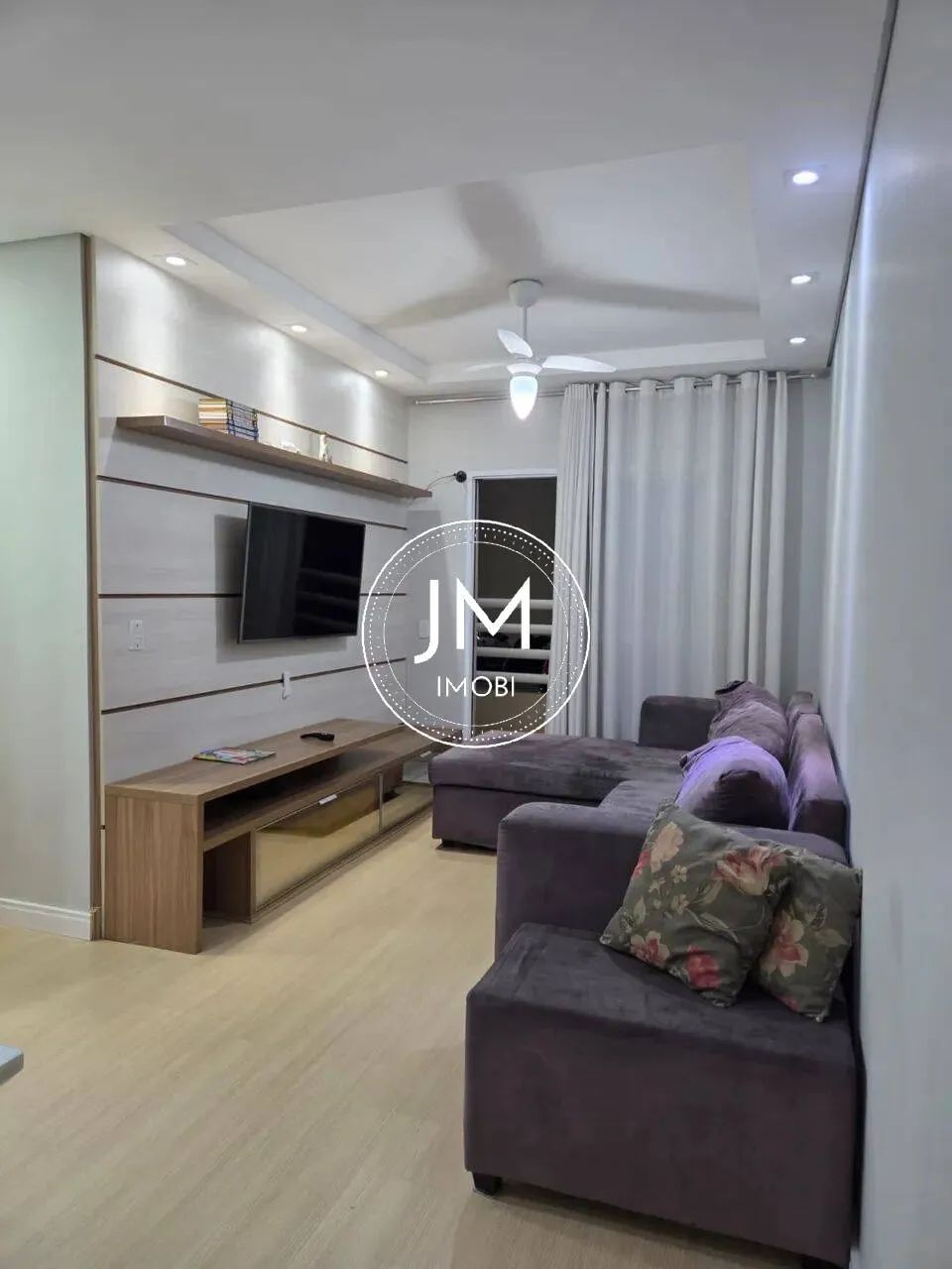 Apartamento a venda com 3 quartos sendo 1 suíte e sacada em Hortolândia.