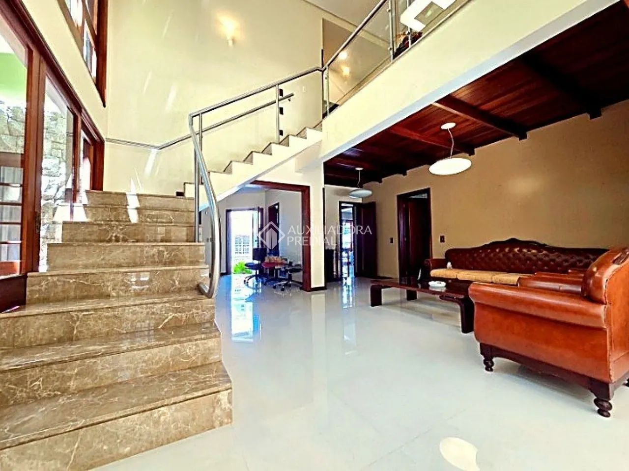 Casas para venda com 4 quartos, 354 m² - Itacorubi - Foto 4