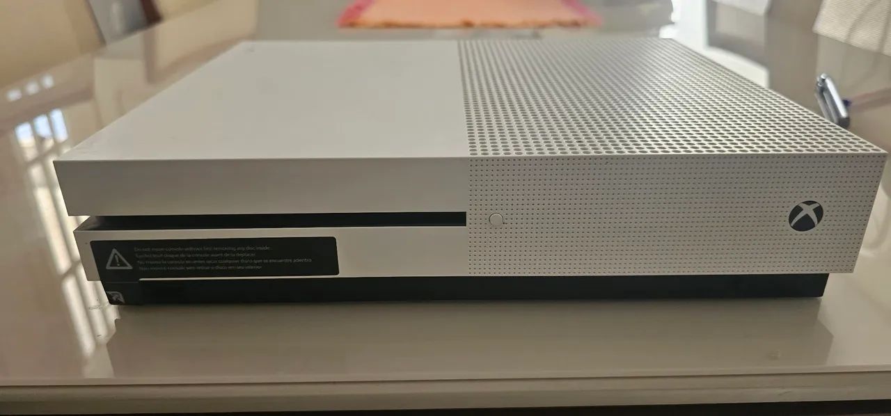 Xbox One S