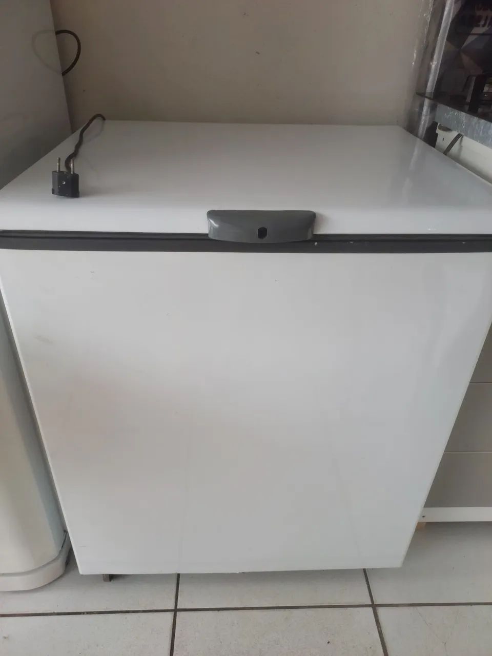 Frezeer horizontal 280 litros usada 
