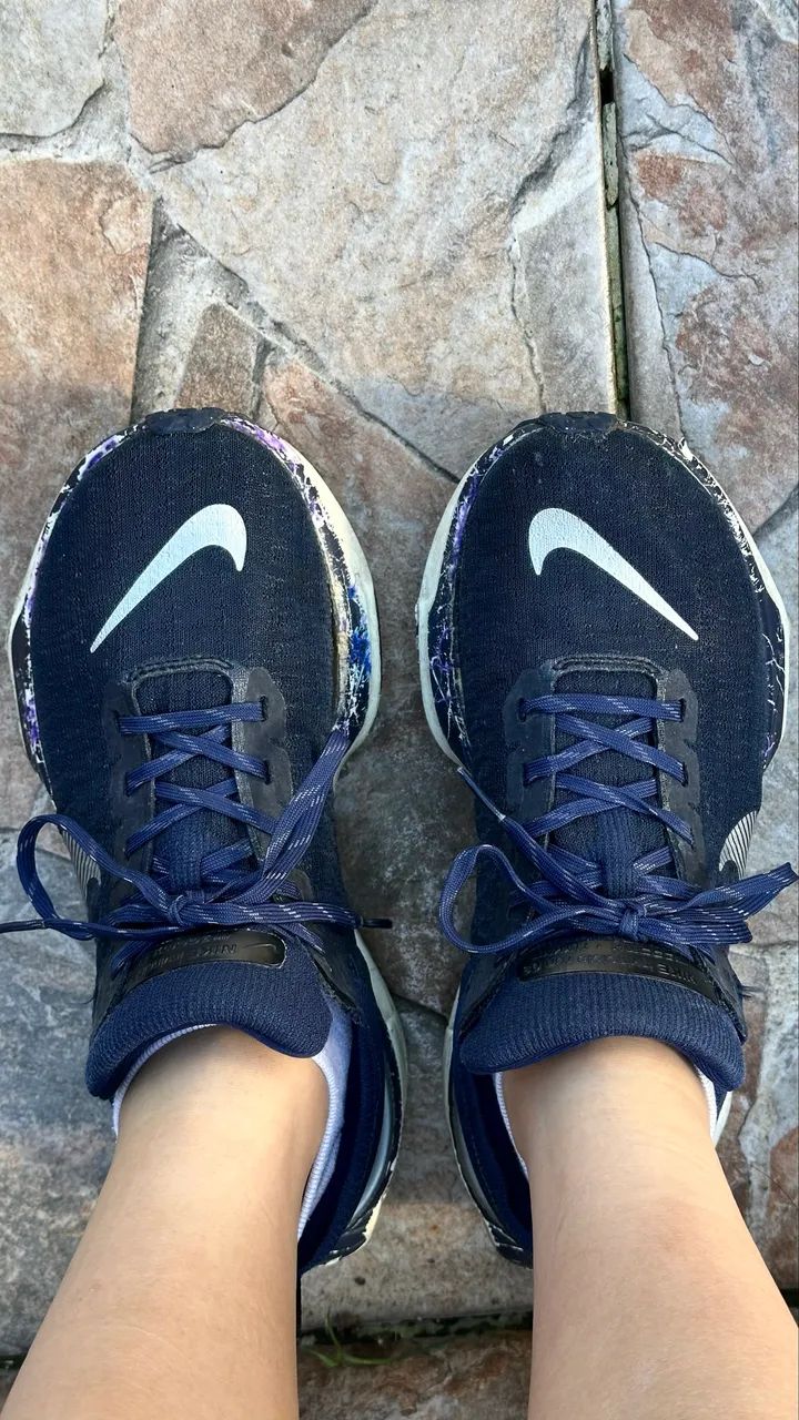 XYZ TÊNIS NIKE VOMERO PLUS N39 UNISSEX NOVO - Calçados Esportivos
