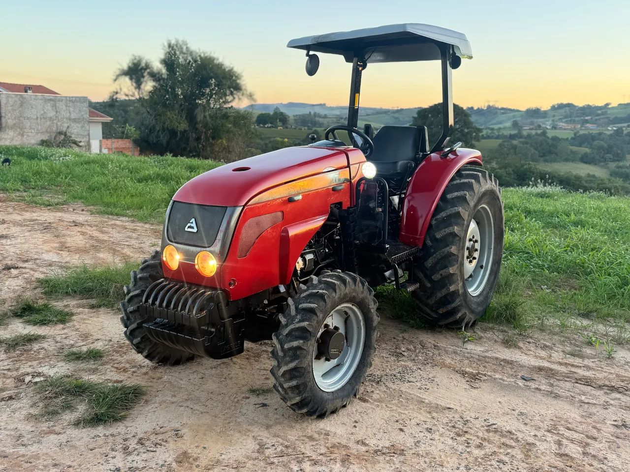 Trator Agrale Compacto 5065.4 cafeeiro 