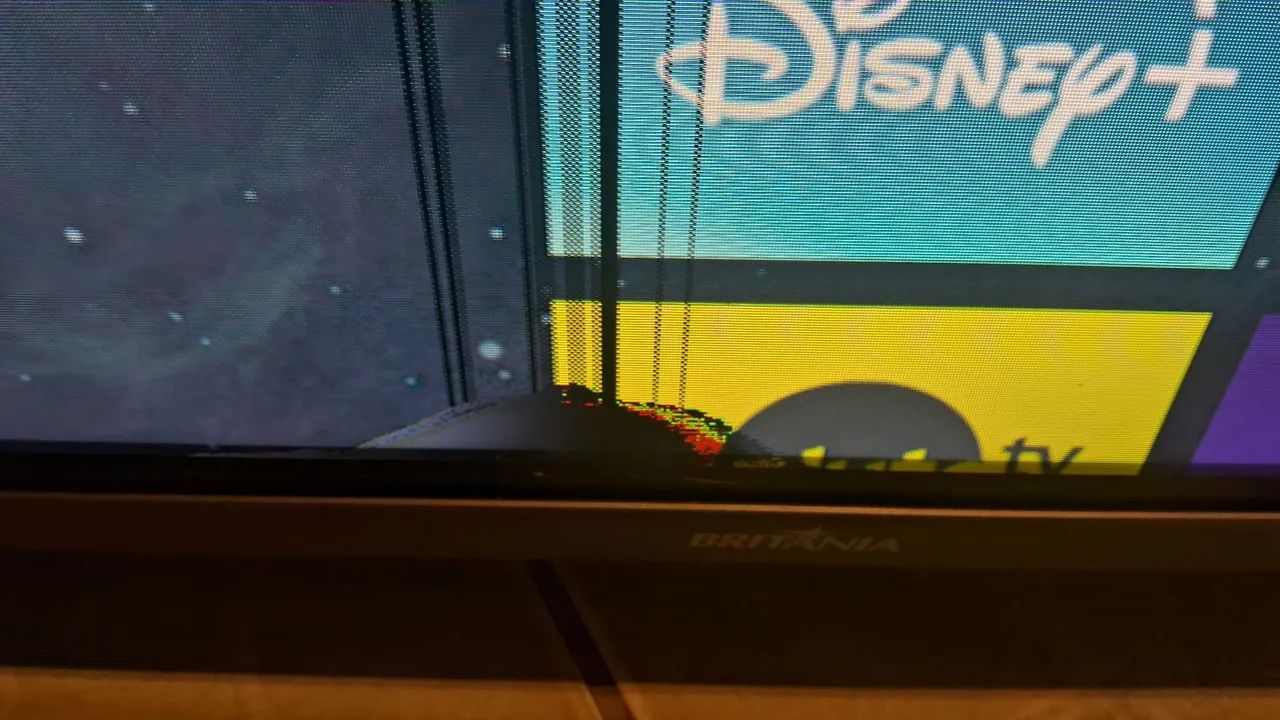 Smart tv 32 com defeito na tela - Foto 2