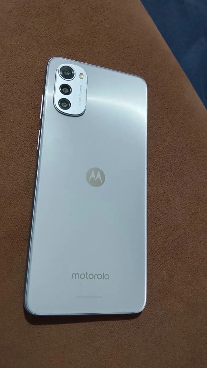 Celular moto e32