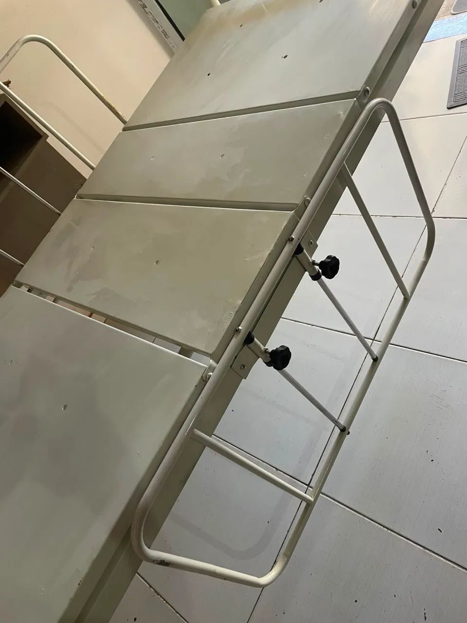 Cama hospitalar 