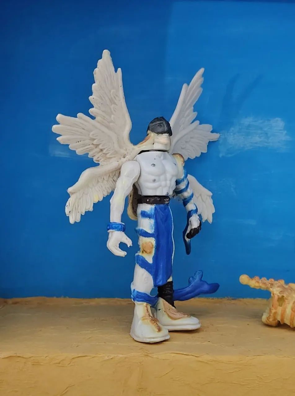 Boneco do digimon adventure - Angemon