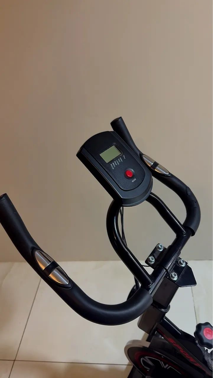 BICICLETA ERGOMÉTRICA  - Foto 2