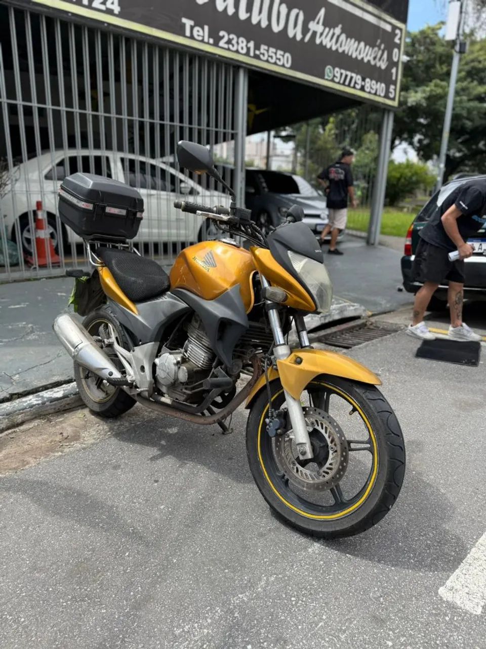 Honda cb 300