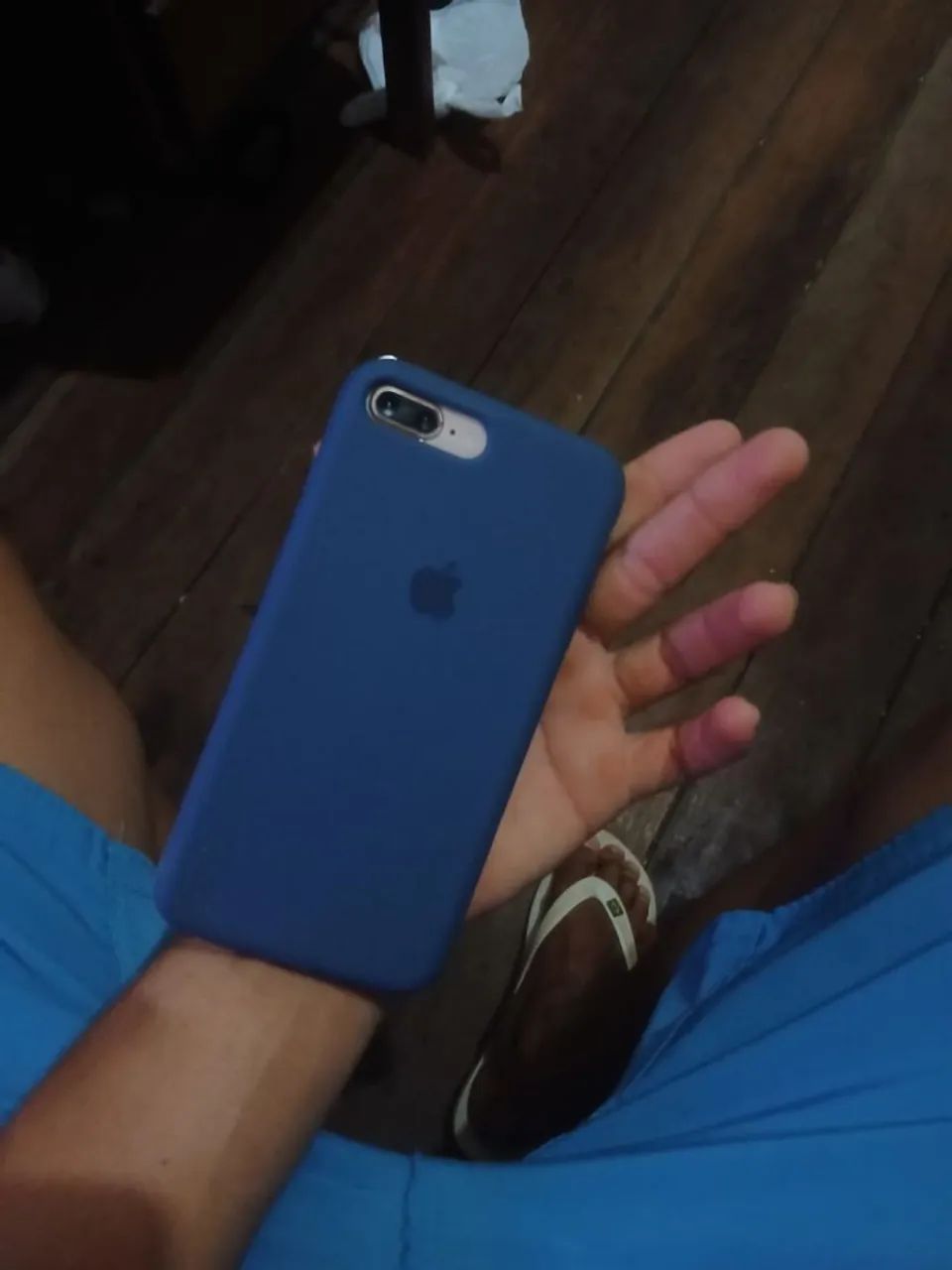 Vendo iphone, funciona normal, único defeito é que ele não funciona Internet  - Foto 2