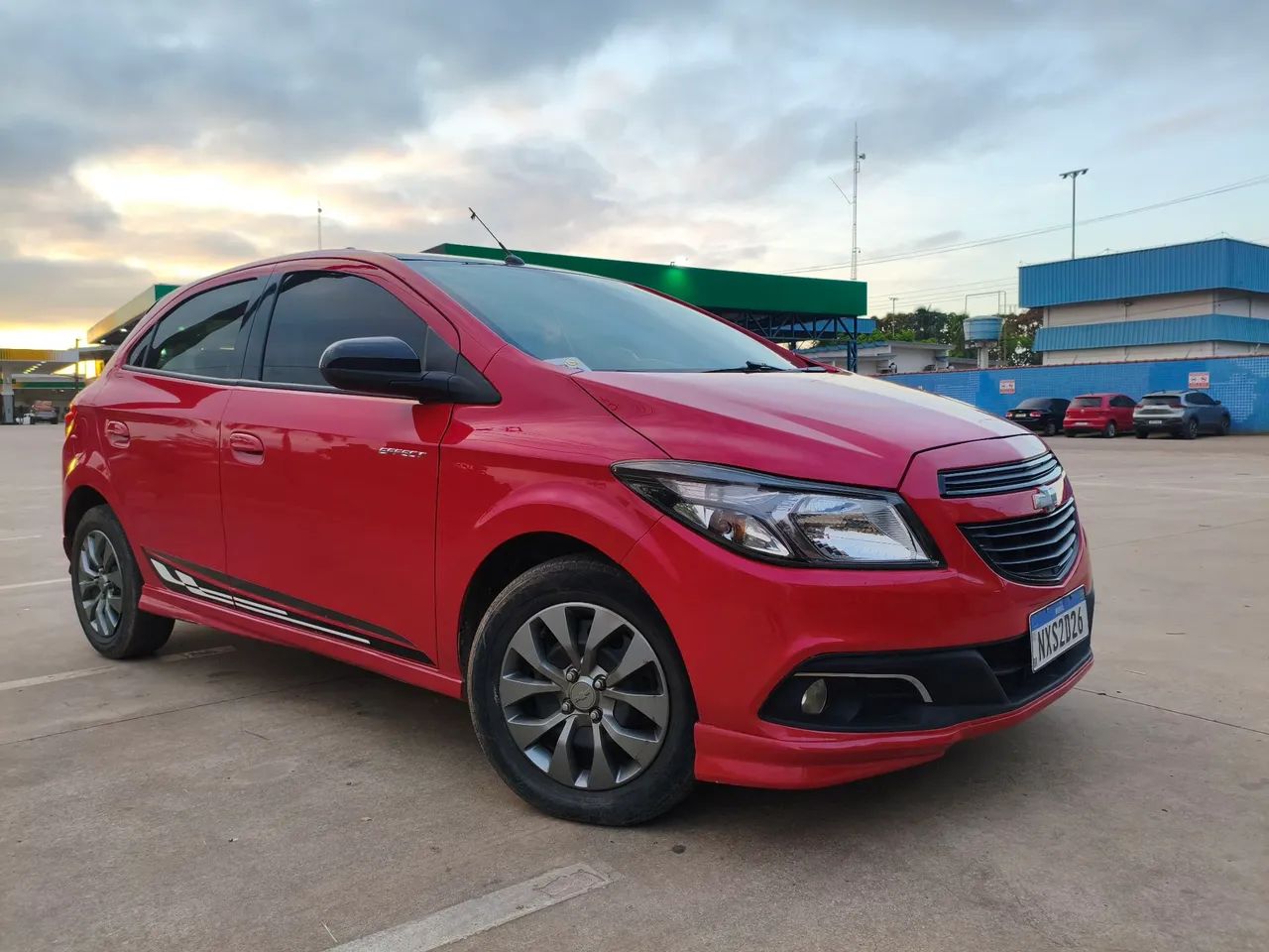 Chevrolet Onix Hatch Effect 1.4 8V Flex Power Mec. 4P 2016 - Foto 2